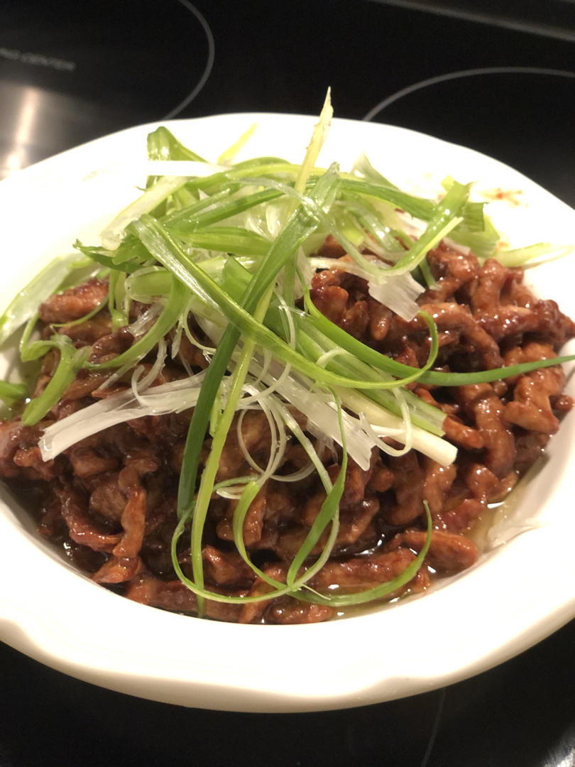 京酱肉丝配荷叶饼～附小视频荷叶饼简单做