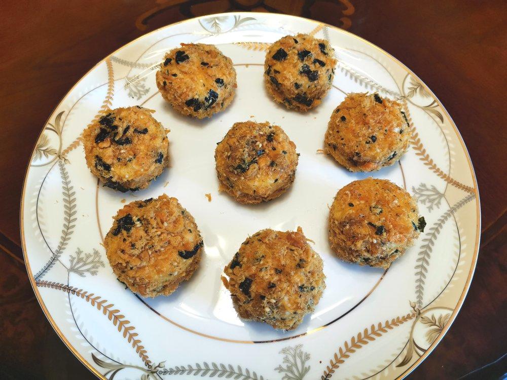 美味海苔肉松小贝