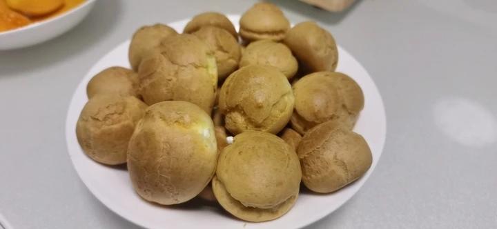 酥皮奶油泡芙--#皮黑森林#