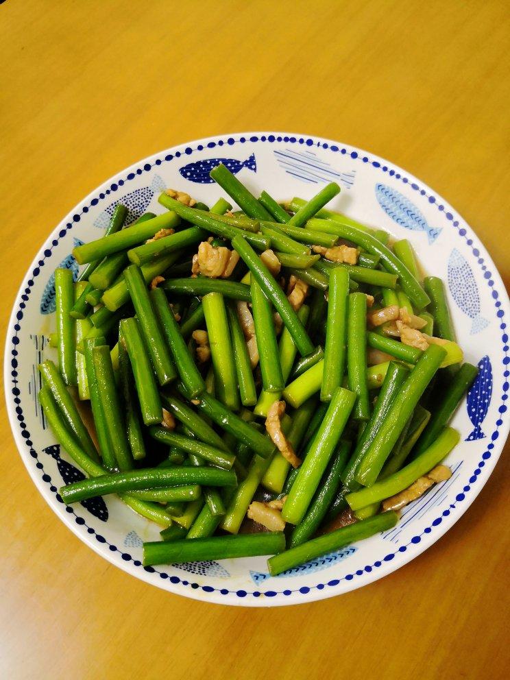 妈妈牌蒜薹炒肉