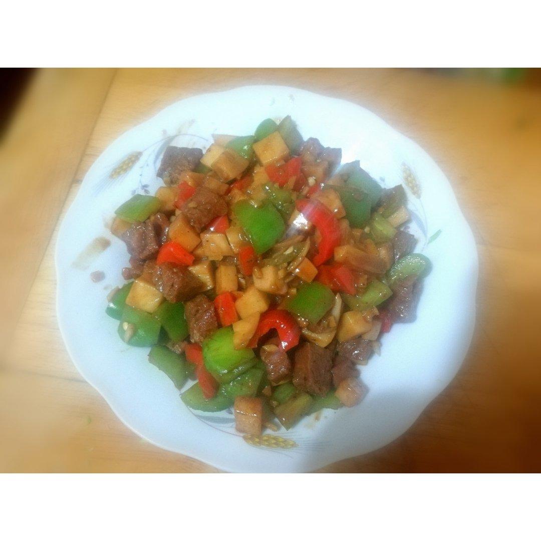 黑椒杏鲍菇牛肉粒