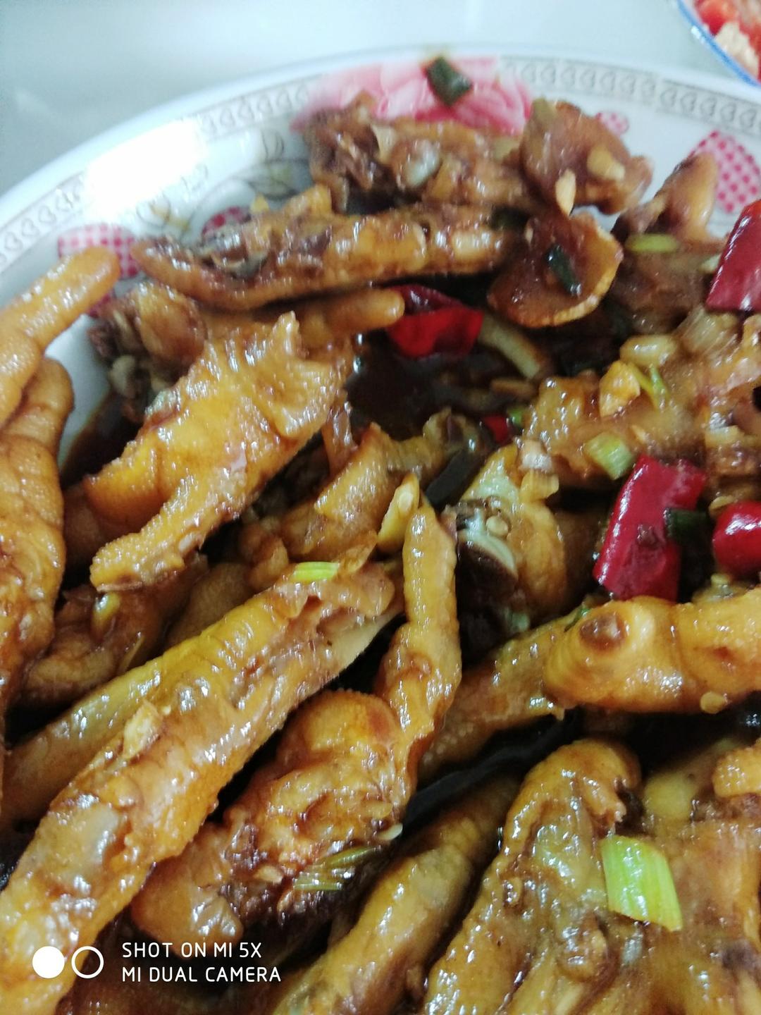 香辣烧鸡爪