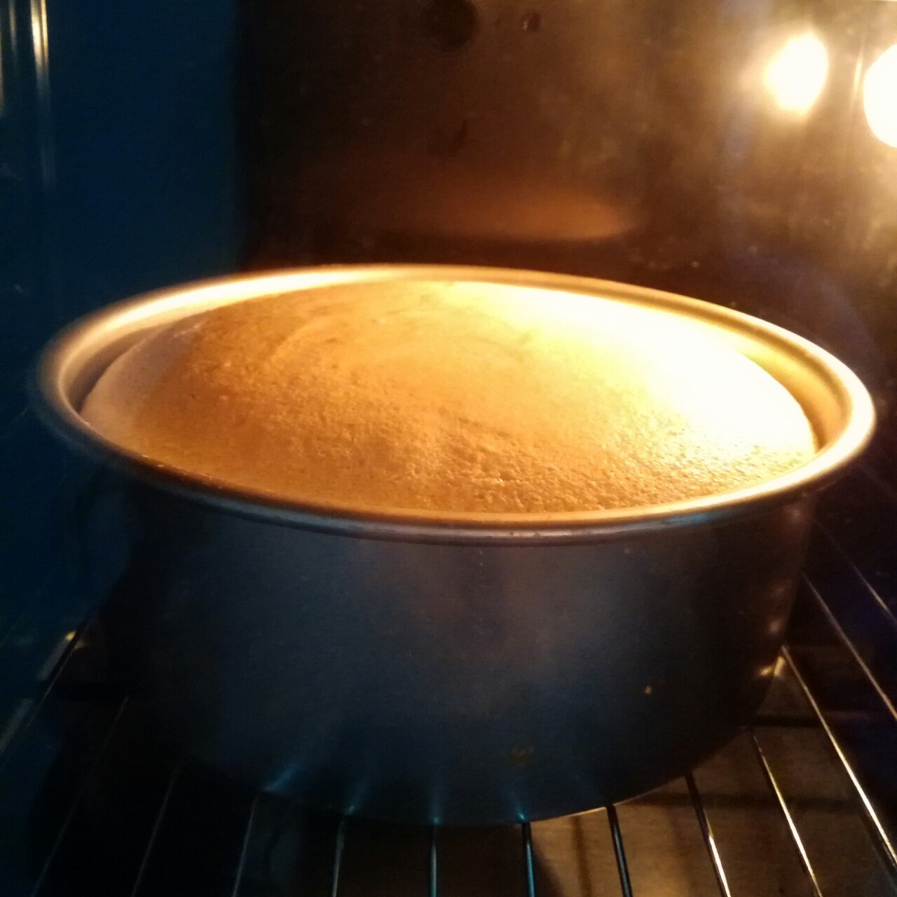 简单易操作的分蛋式海绵蛋糕