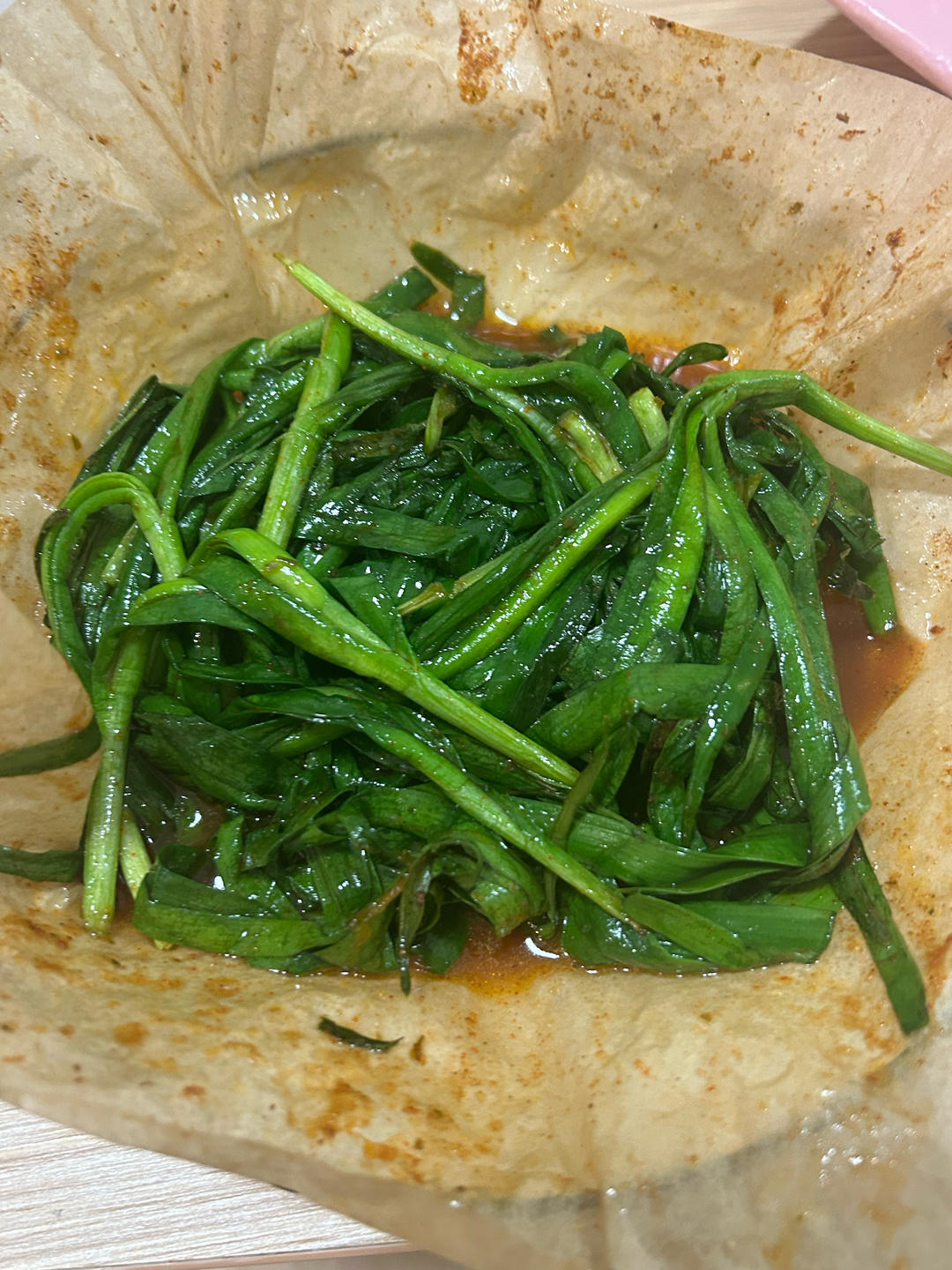 简单的空气炸锅烤韭菜