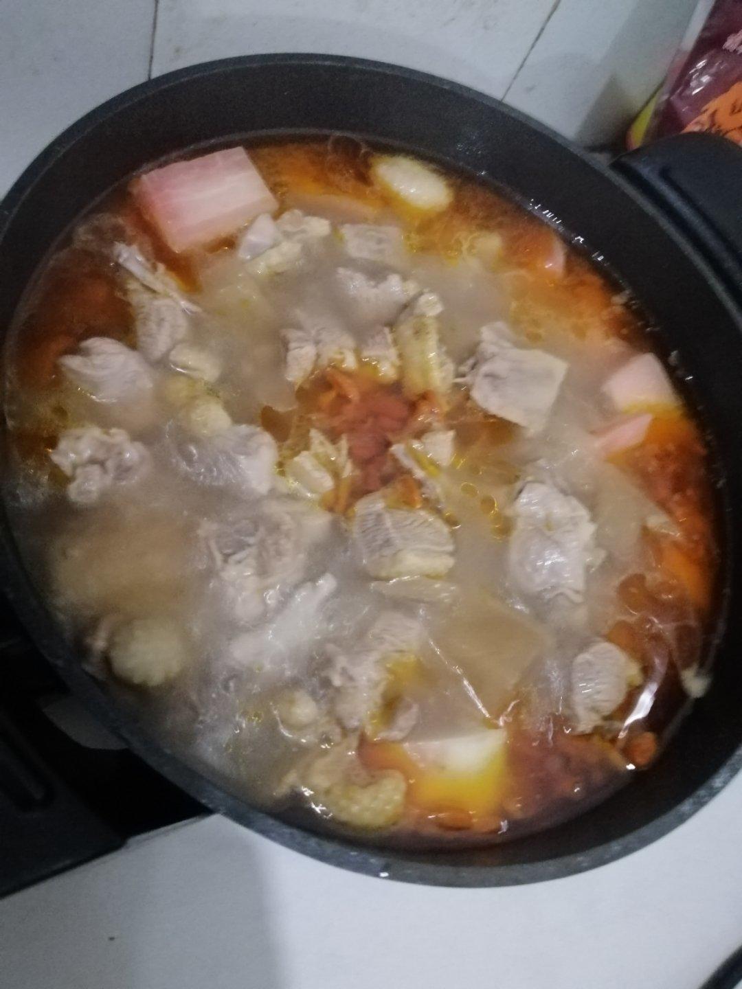 酸萝卜老鸭汤
