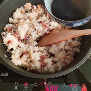 生炒腊味糯米饭的做法 步骤10