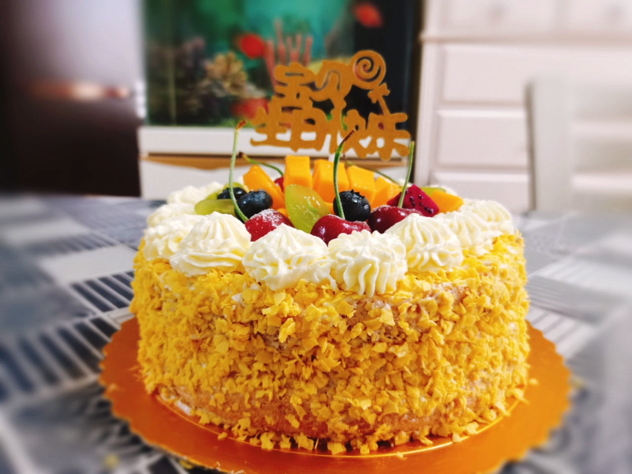 超简单的生日蛋糕裱花装饰