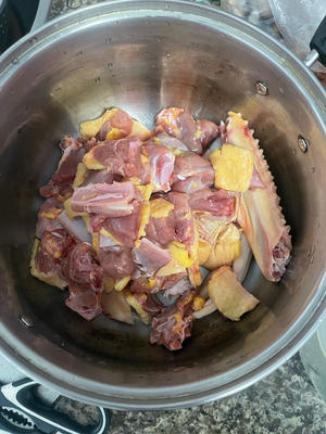 金华火腿鸡肉汤的做法 步骤1