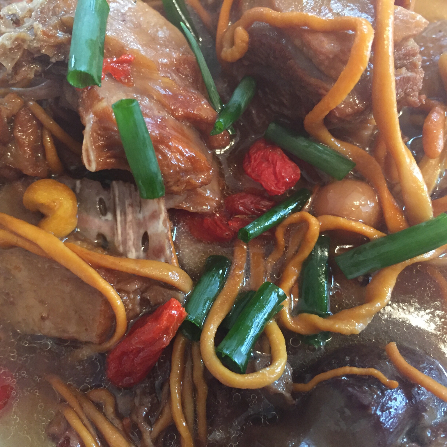 虫草老鸭汤