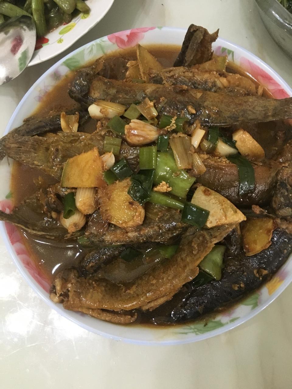 红烧泥鳅