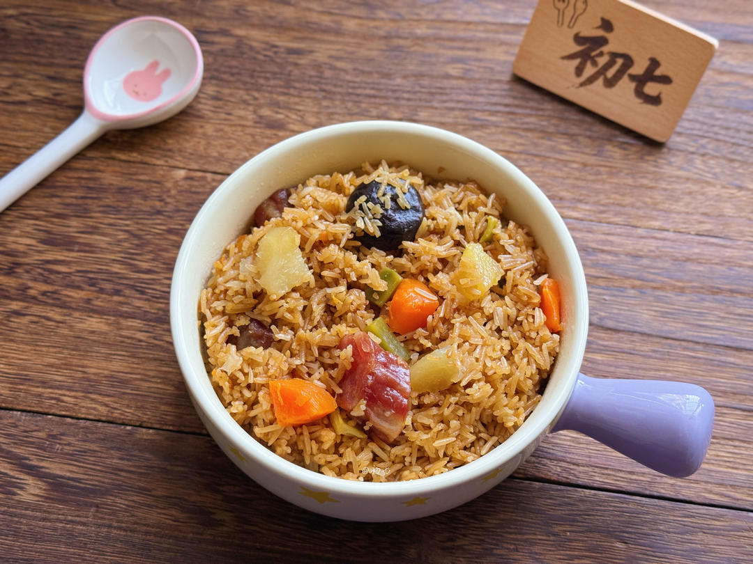 香菇腊肠土豆焖饭