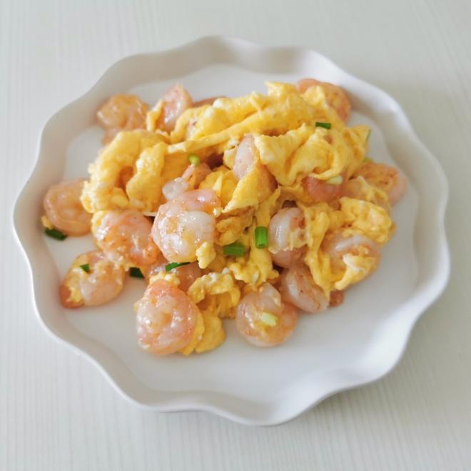 虾仁滑蛋🍤超鲜嫩的做法