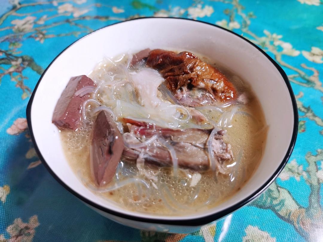 自制鸭血粉丝汤