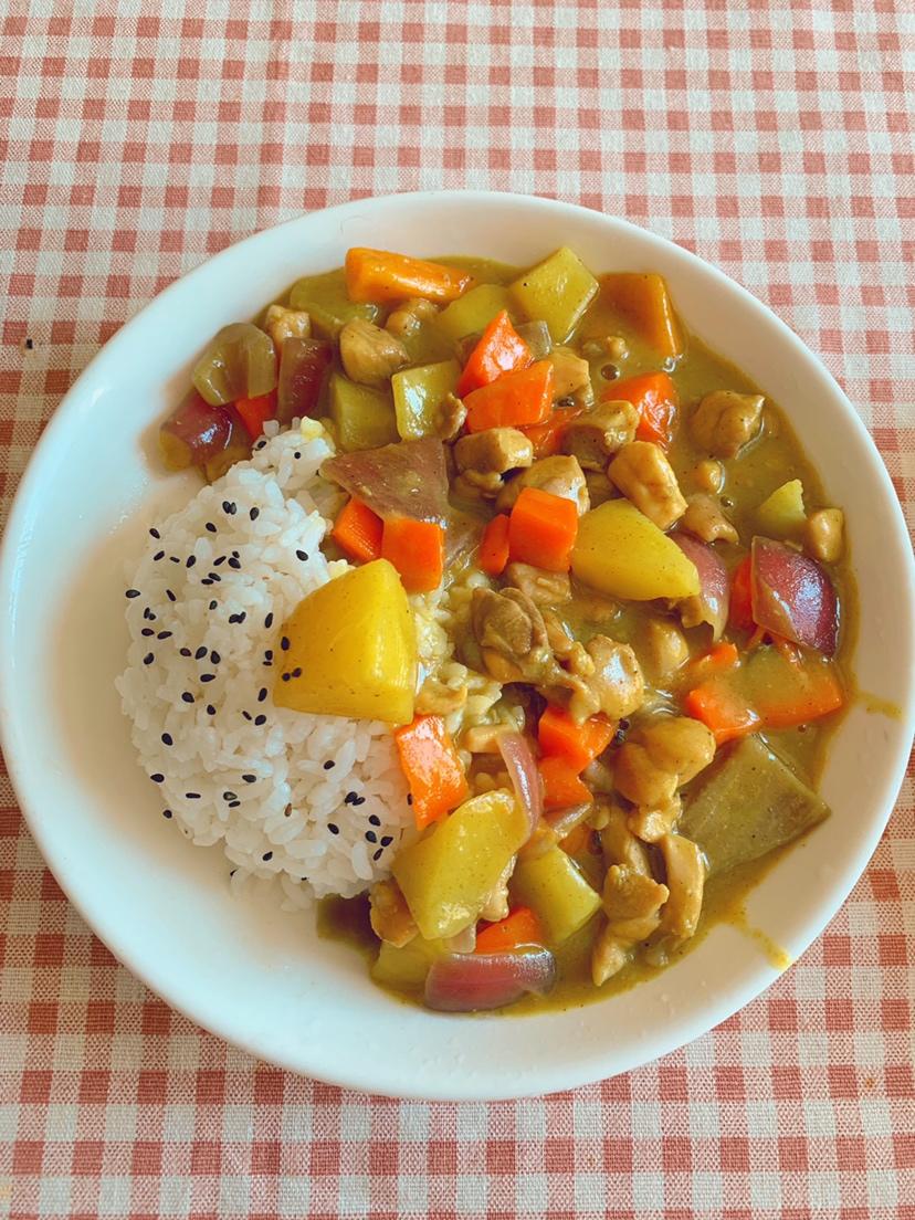 超简单美味的咖喱土豆鸡块饭