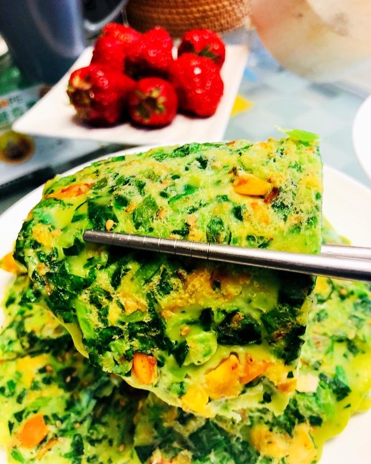 芹菜叶鸡蛋饼