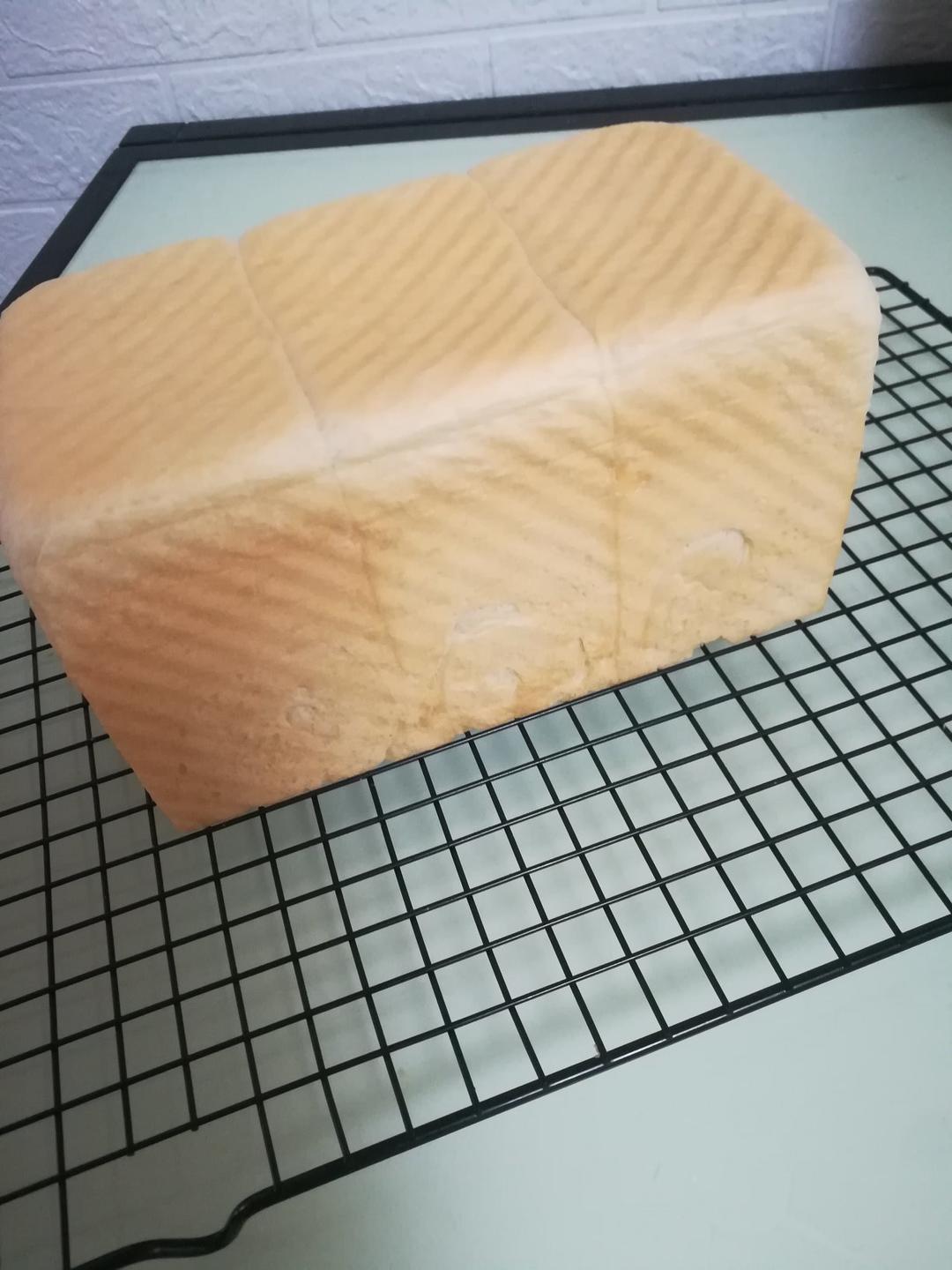 软到拿不起来的生吐司