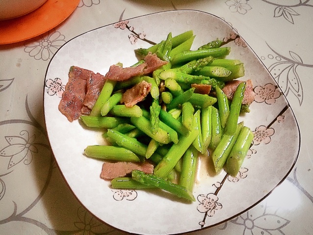芦笋炒肉