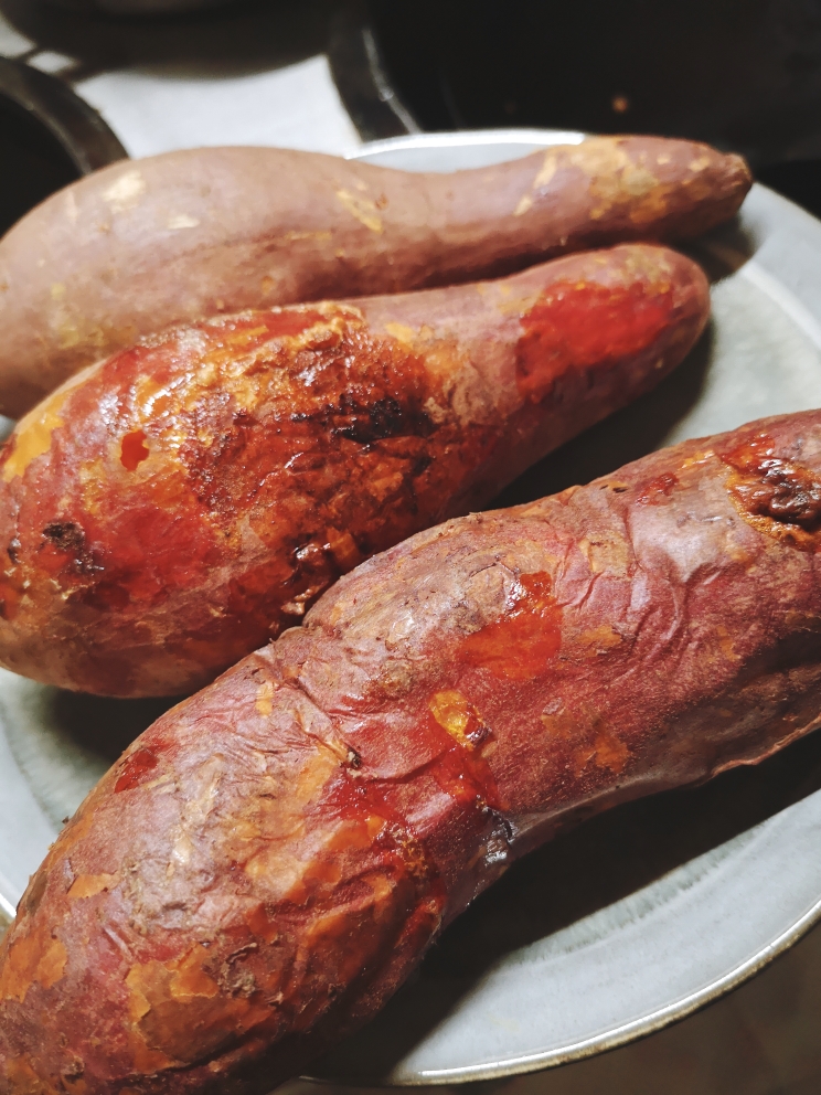 冬日甜蜜蜜–烤箱烤红薯的做法