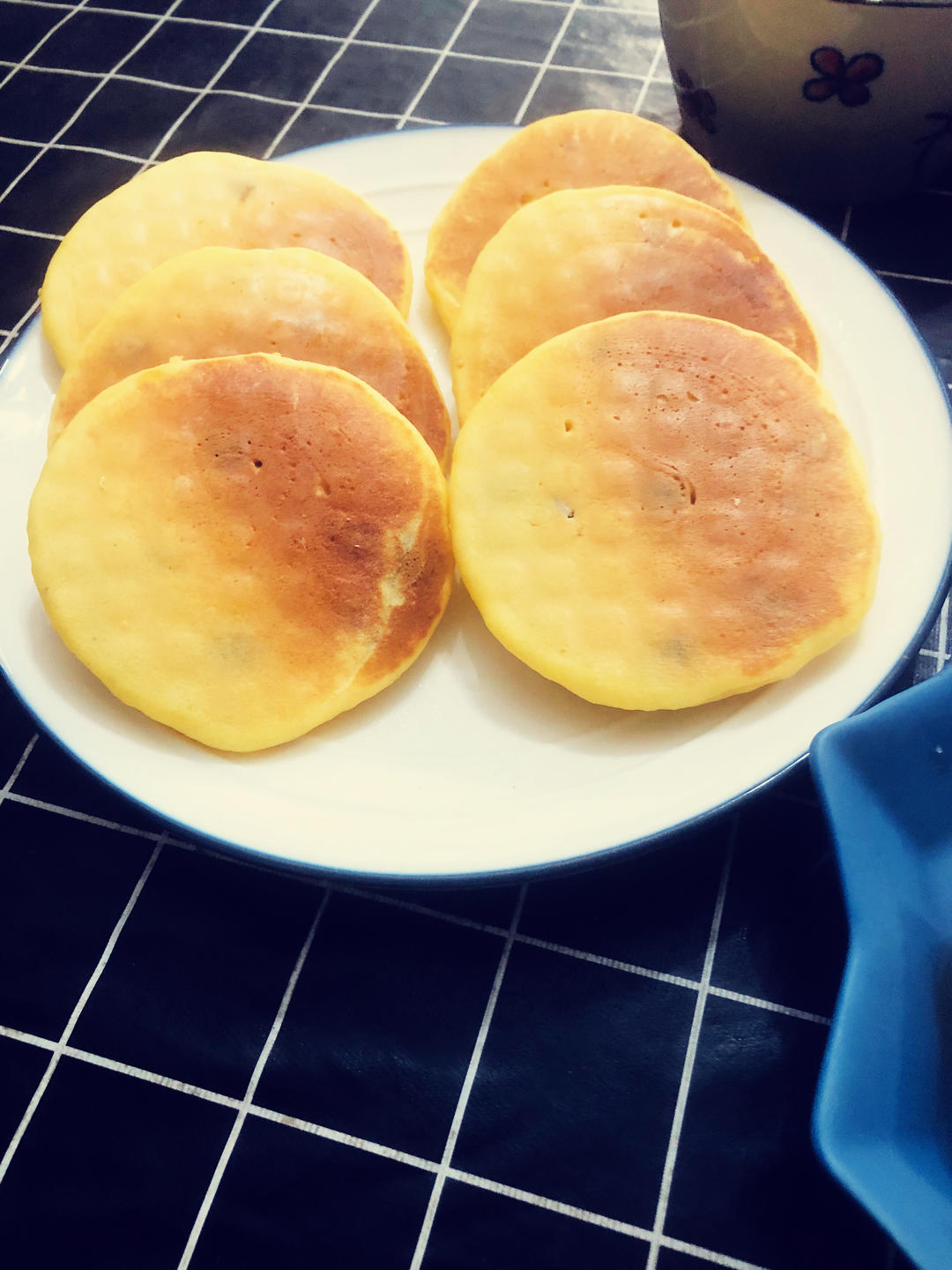奶香玉米面饼