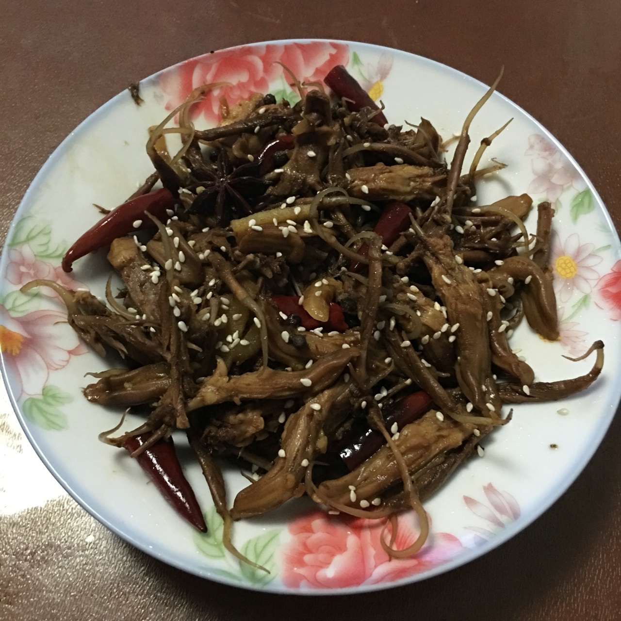 超级好吃麻辣酱鸭舌