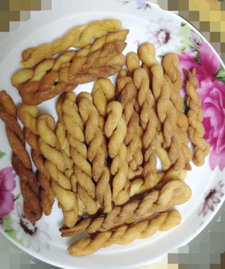 鸡蛋小麻花