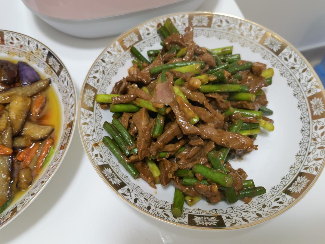 蒜苔炒肉