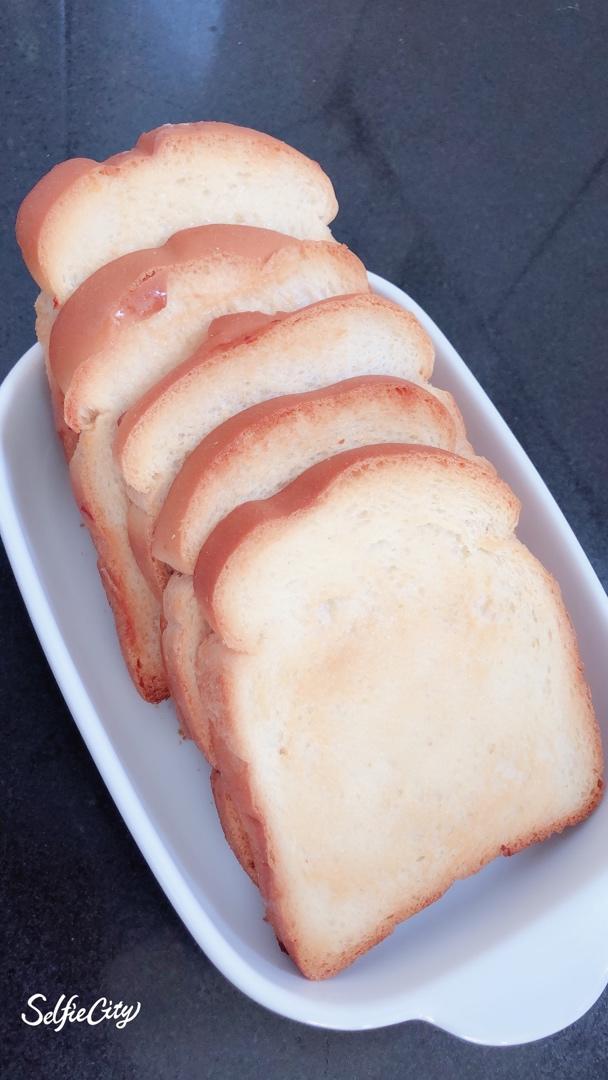 炼奶烤面包片