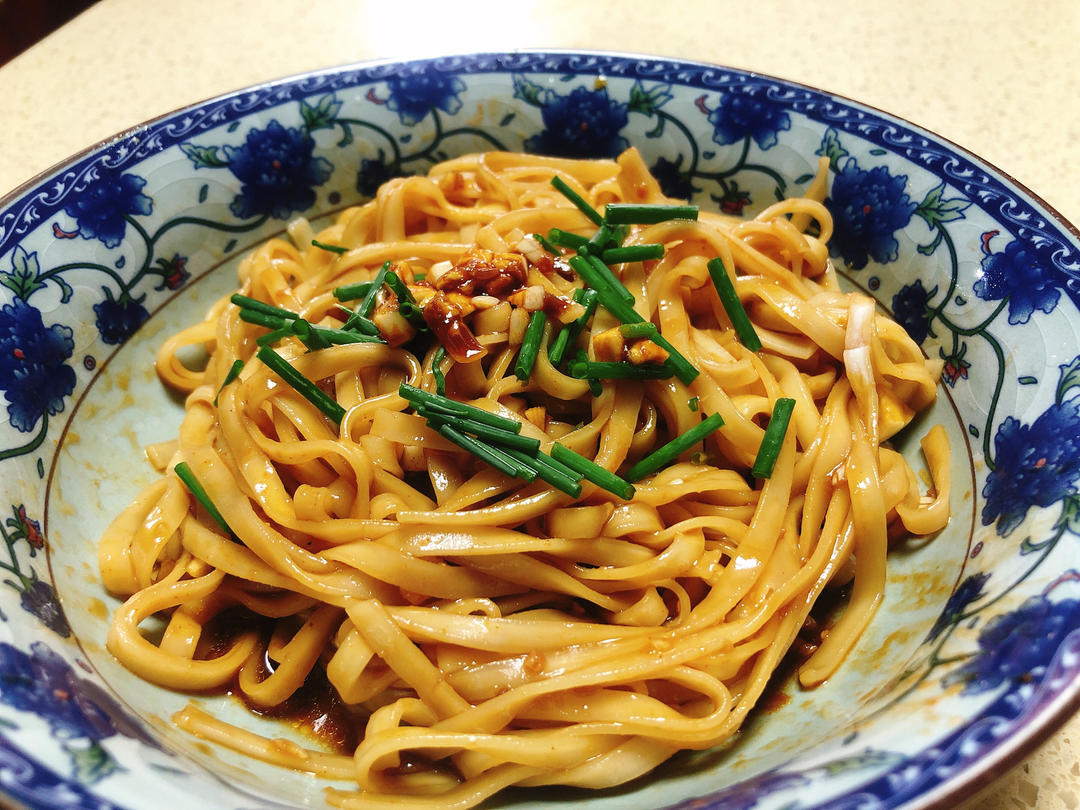 鸡丝凉面