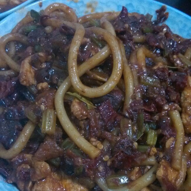 歹歹的新疆炒米粉