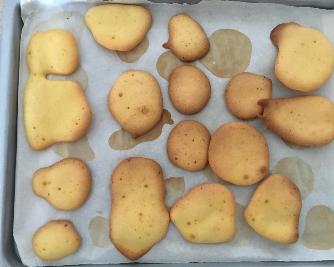 蛋黄小西饼（烤箱做饼干，简单又好吃）