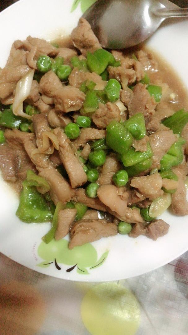 豌豆炒牛肉粒