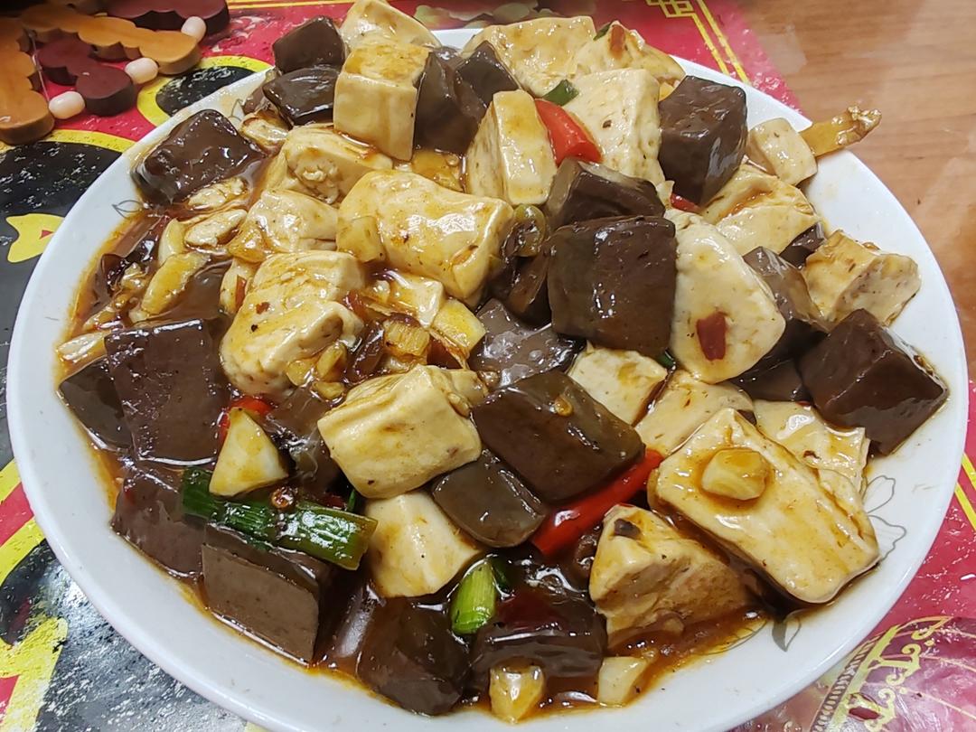 鸭血豆腐