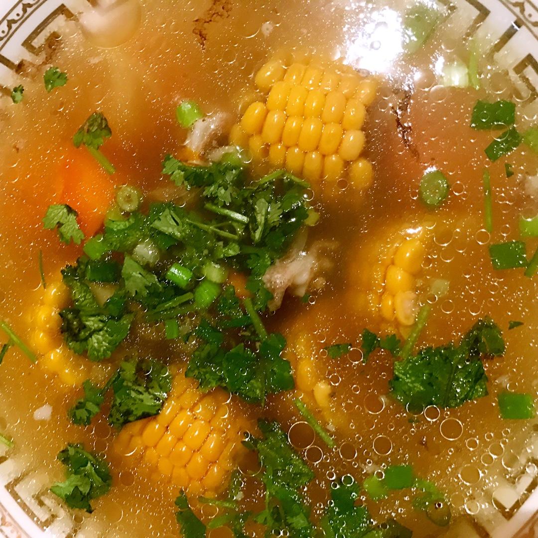 猪骨玉米胡萝卜汤～