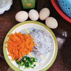 瘦身餐—银鱼煎蛋的做法 步骤7
