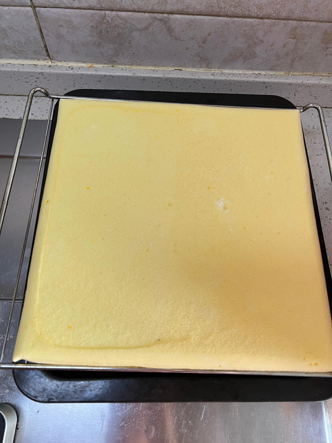超详细的瑞士卷奶油蛋糕卷原味蛋糕卷的制作方法 饱满不掉皮不开裂（附模具换算方法）