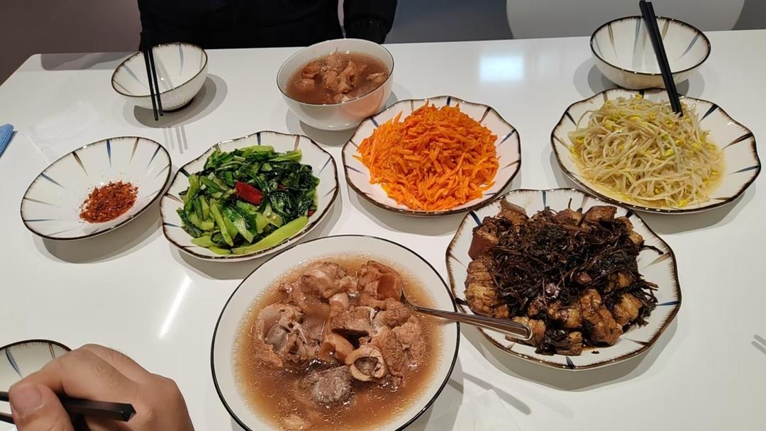 家庭聚餐