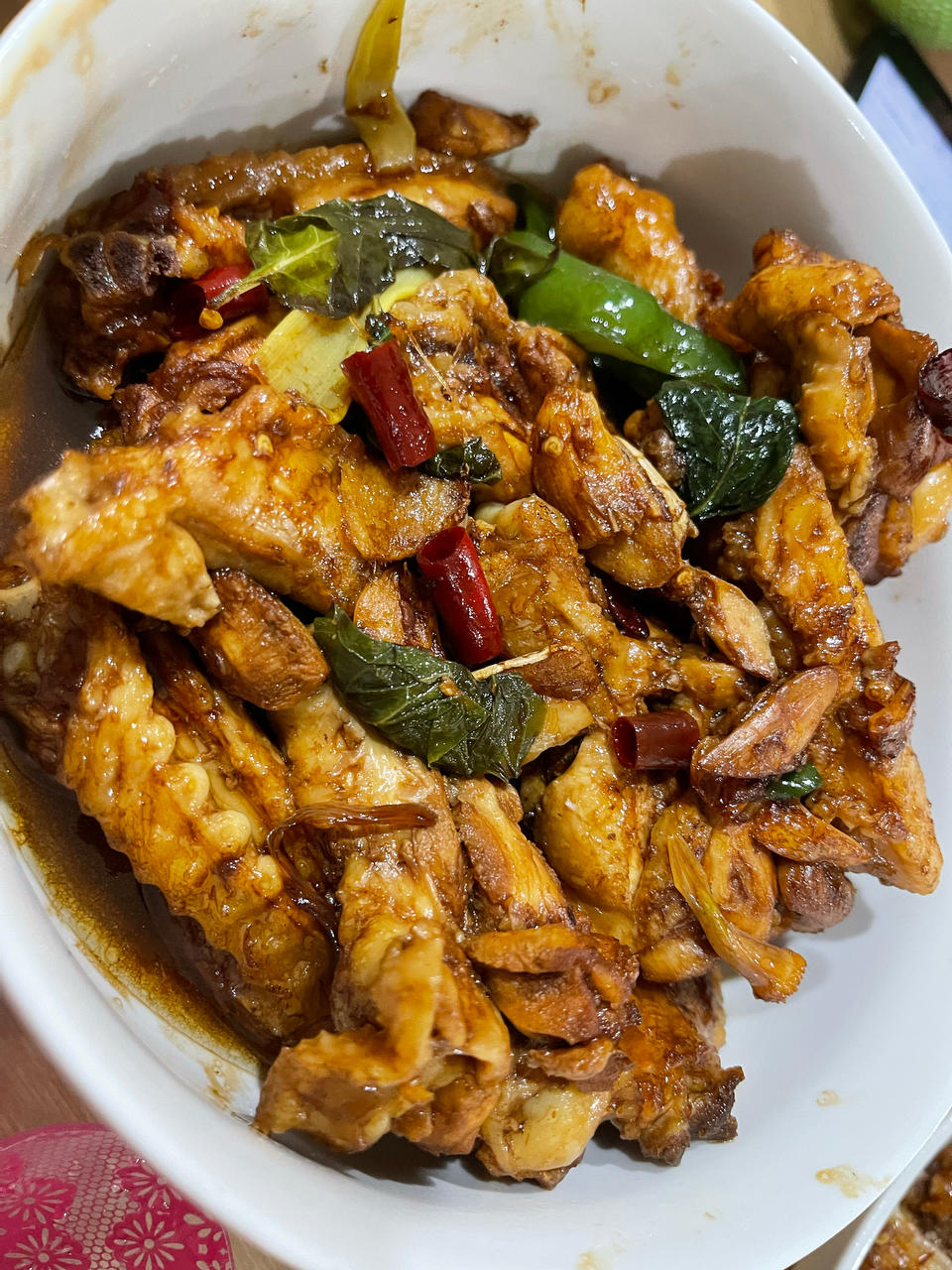 正宗台式三杯鸡（零失败！周围朋友全都赞不绝口！ 😁）