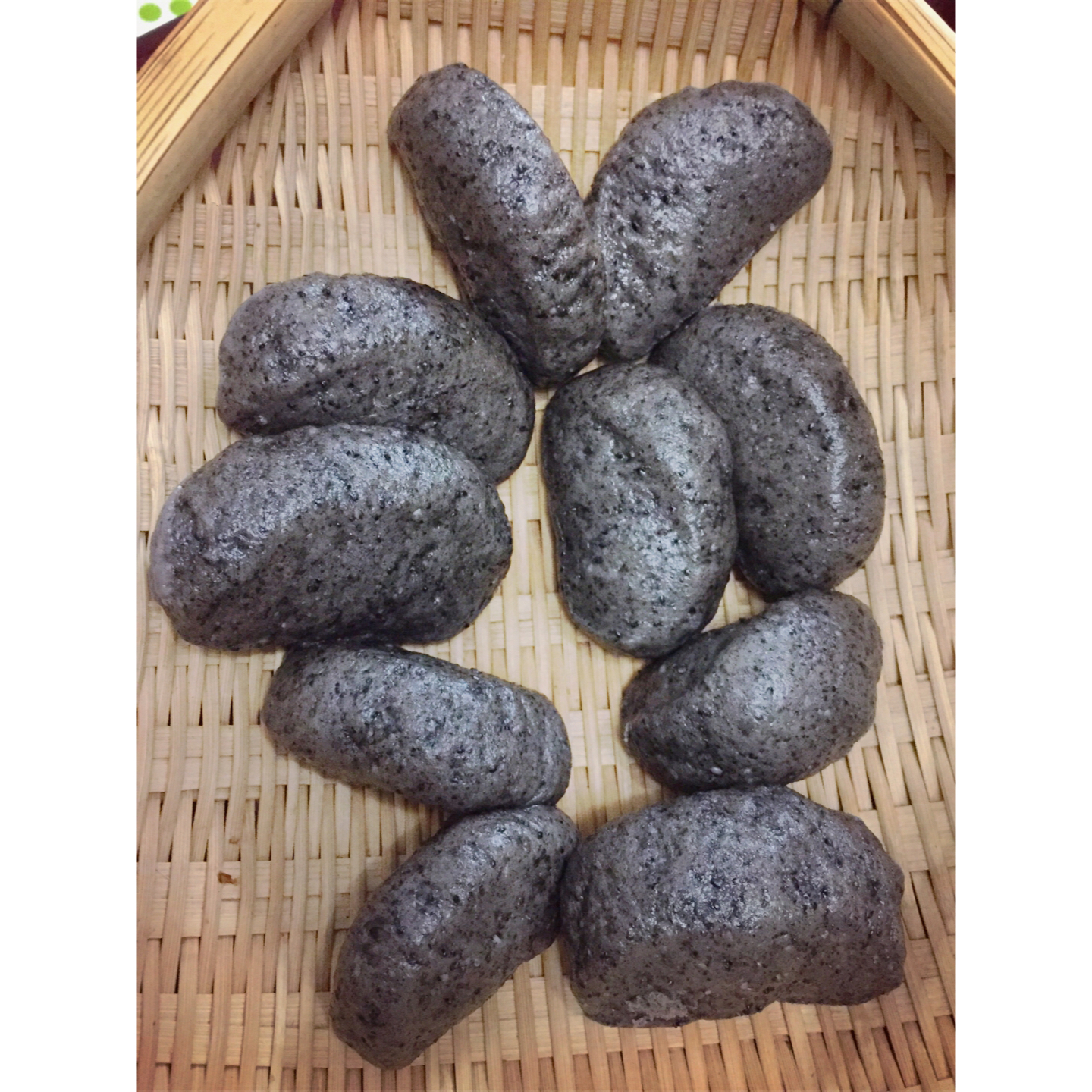 奶香黑芝麻刀切馒头