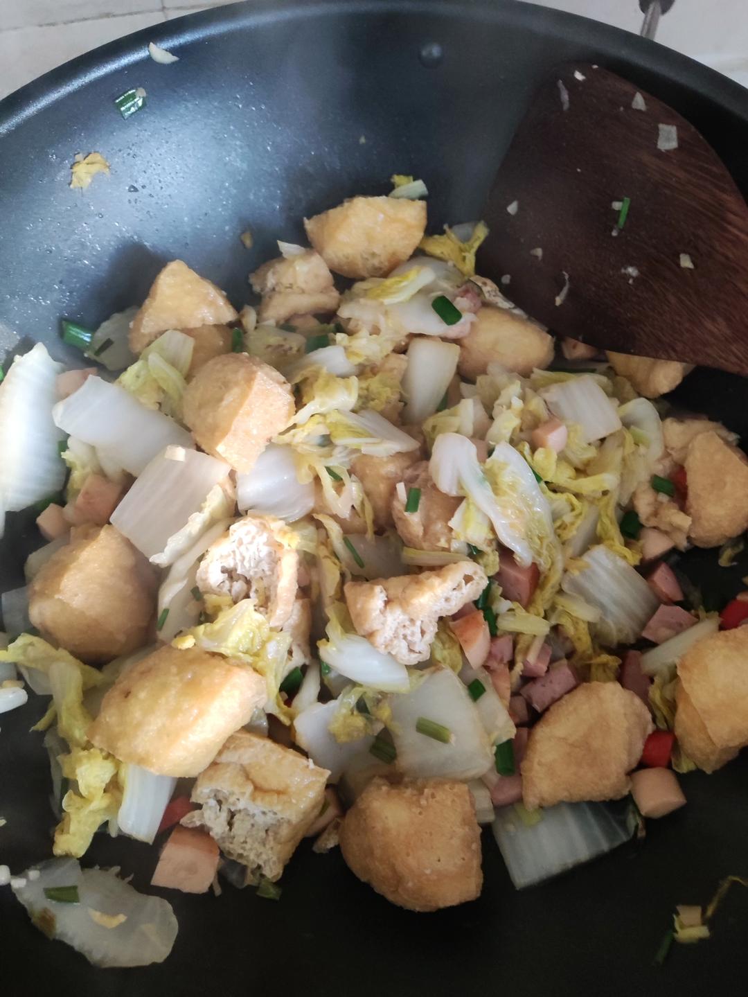 好吃到连汤汁都不剩的白菜焖豆泡，给肉都不换