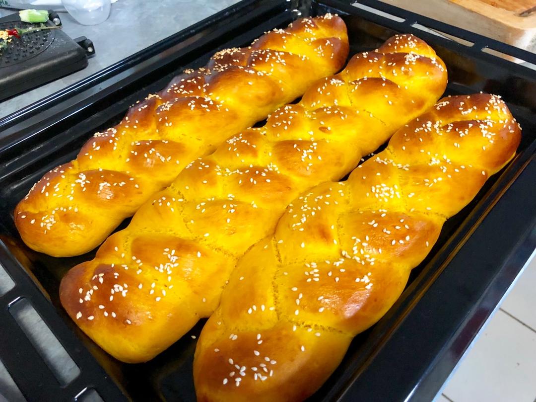 堂妈小厨——南瓜辫子面包