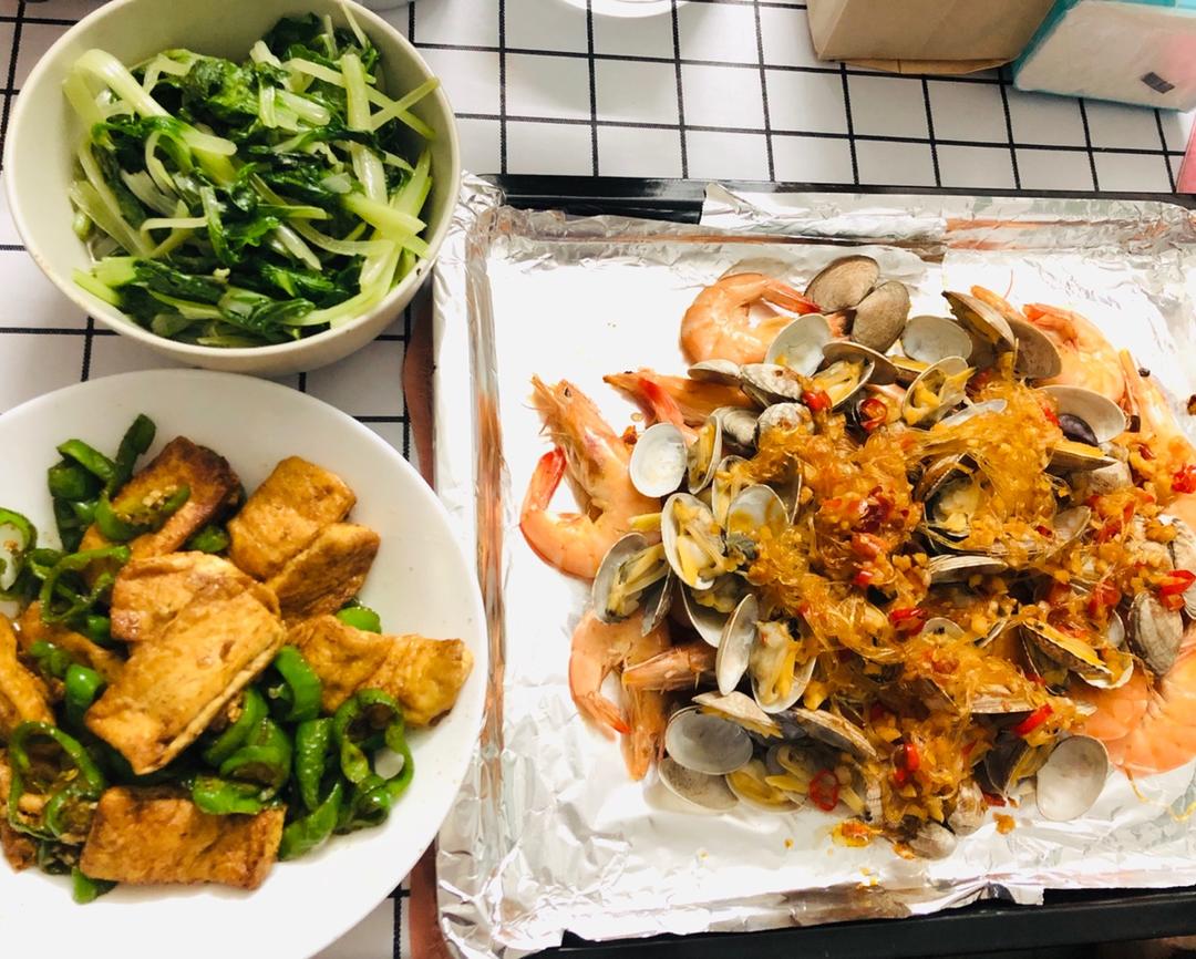 蒜蓉粉丝烤花甲虾