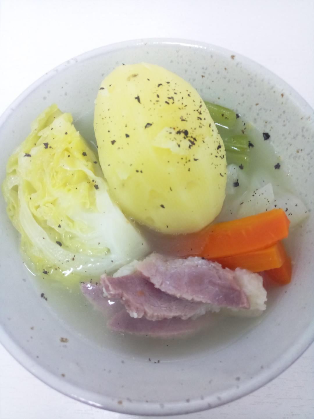 「问题餐厅」鲜甜蔬菜汤・ポトフ