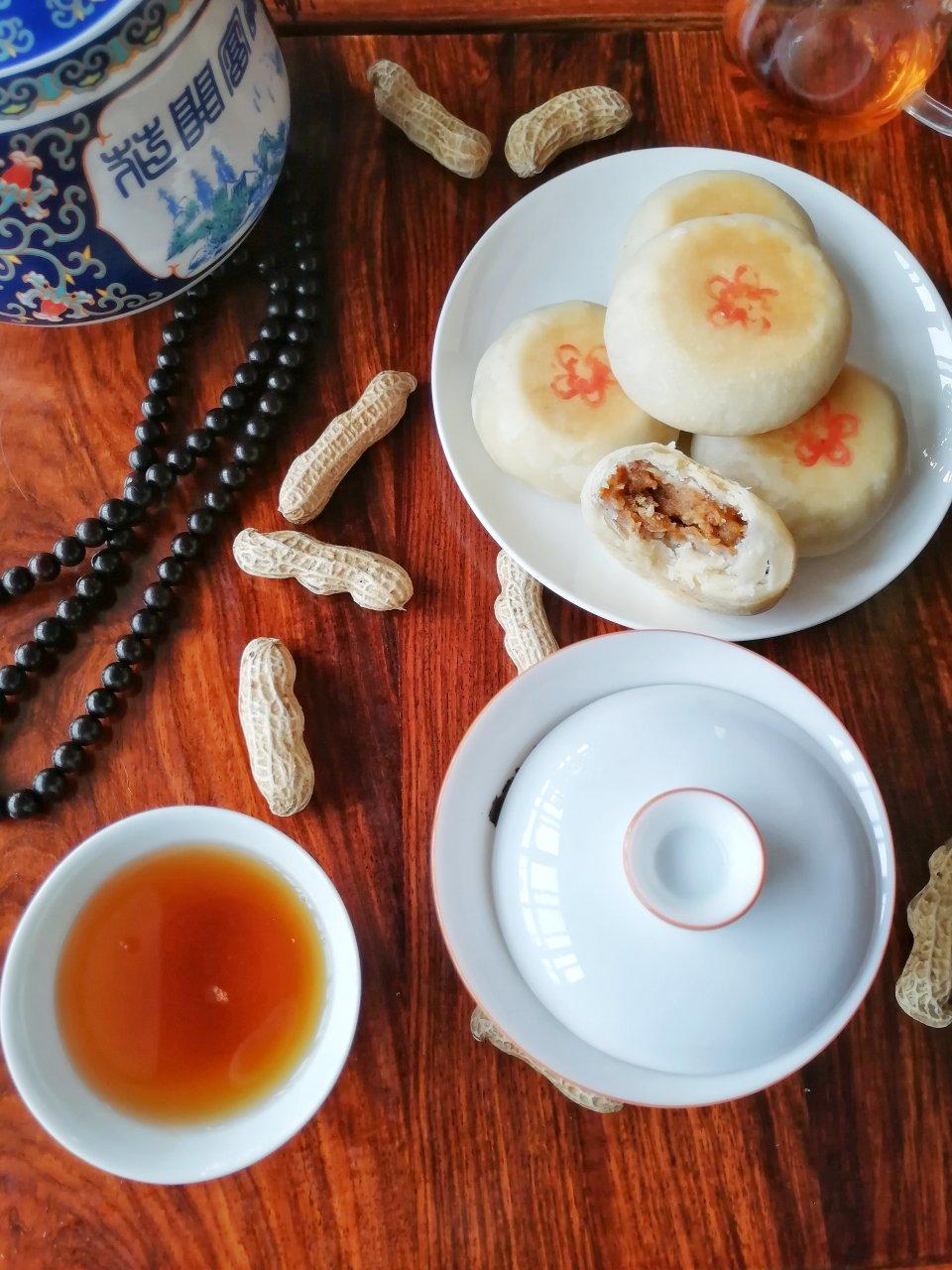 酥到融化香到爆炸－榨菜鲜肉月饼（风炉省时省力大包酥）