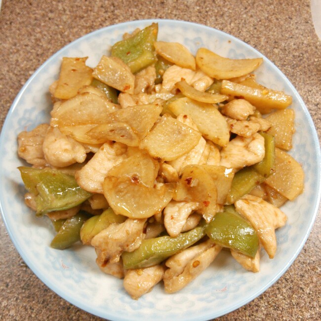 土豆青椒炒肉片