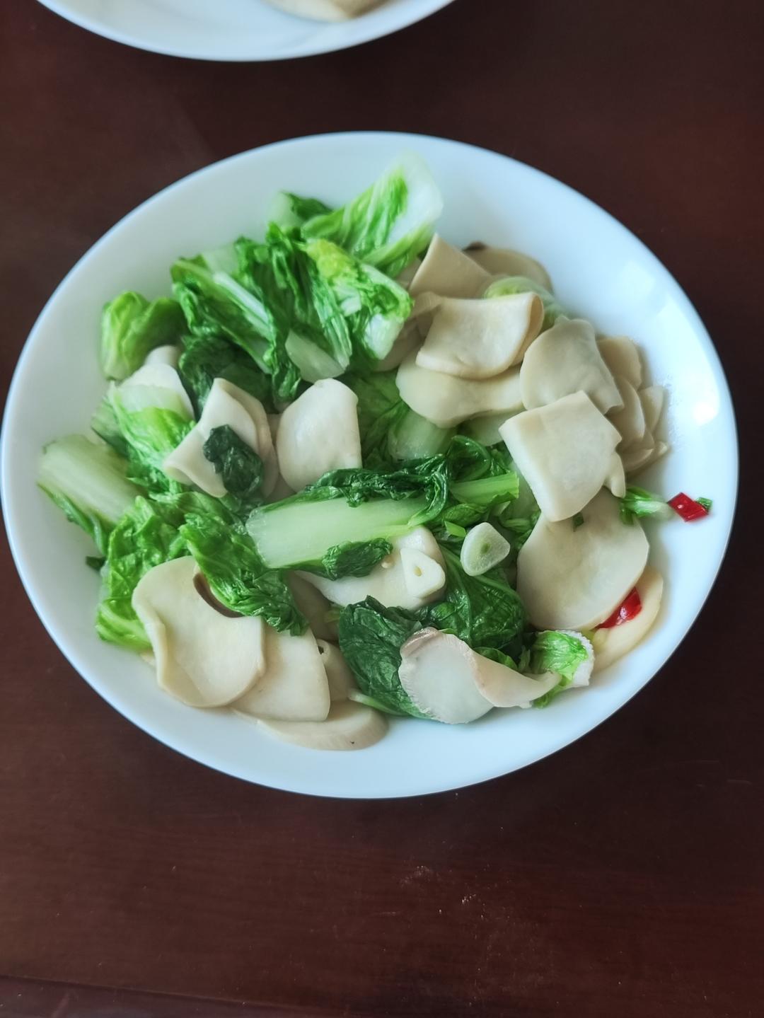 杏鲍菇炒青菜