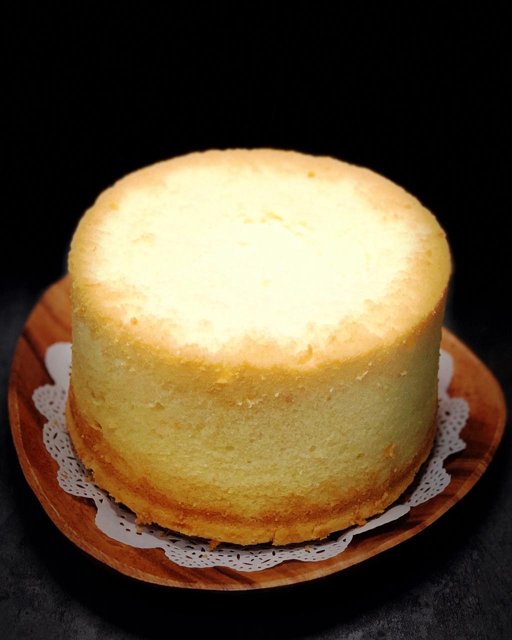 鹏妈在奔跑做的简单好做的8寸戚风蛋糕