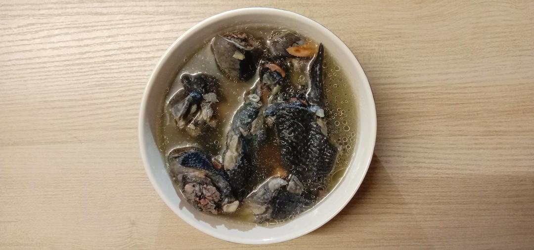 枸杞红枣乌鸡汤