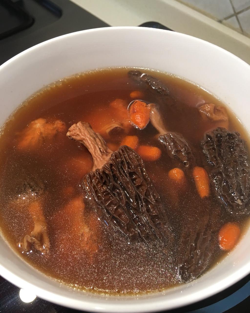 susan0328做的羊肚菌枸杞排骨汤(电高压锅版)