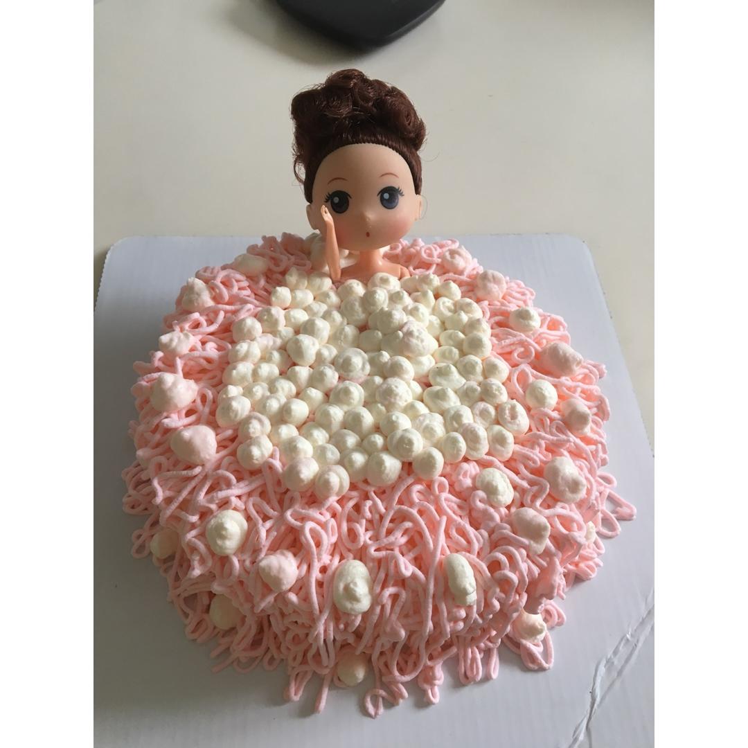 详细步骤制作泡泡浴娃娃蛋糕