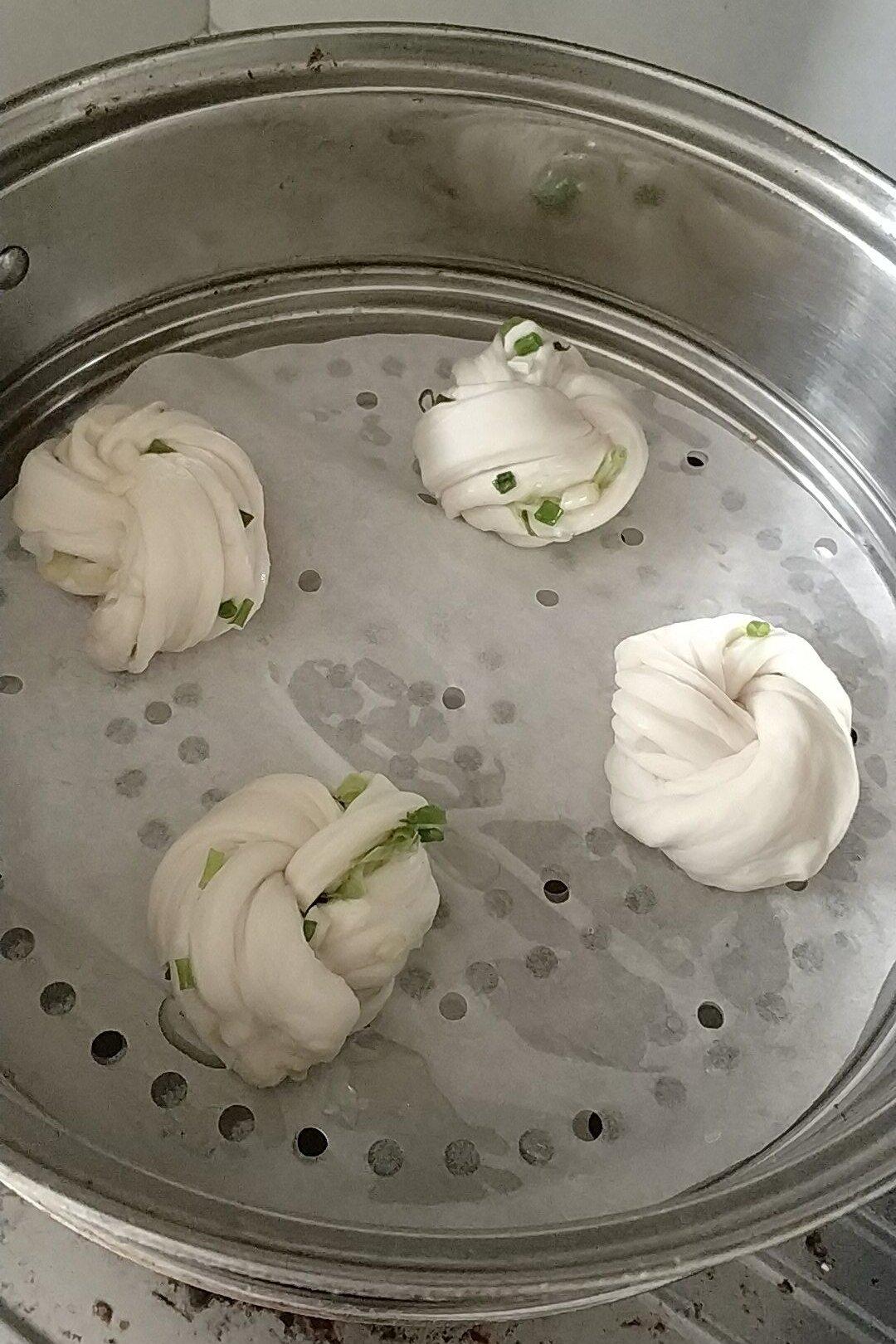 家常椒盐花卷(小视频)